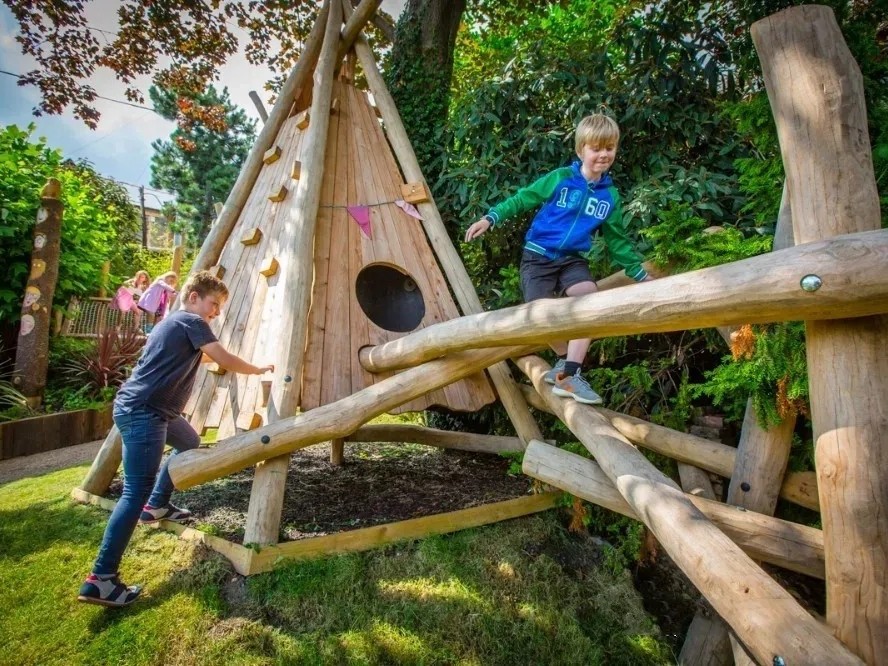 幼兒園戶外游戲場地設(shè)計(jì)