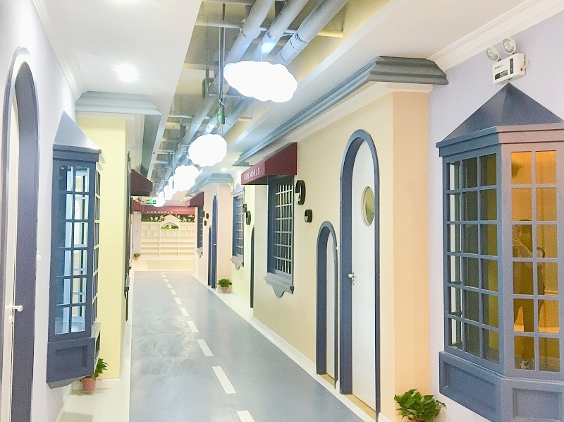 托育中心走廊實景